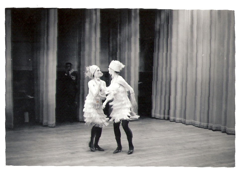 Aviva performing on stage 1967