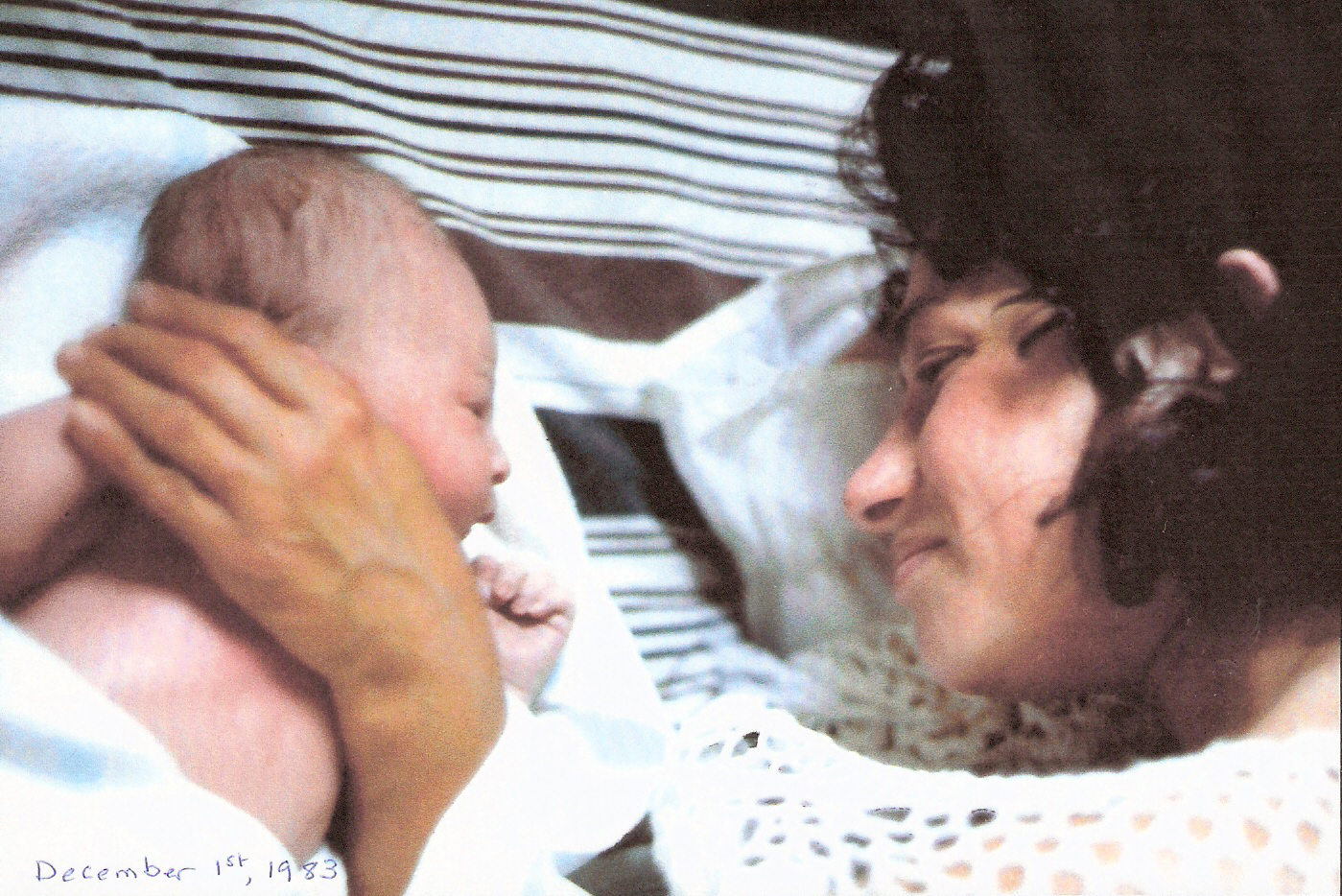 Aviva with her first born son Leslie, 1983